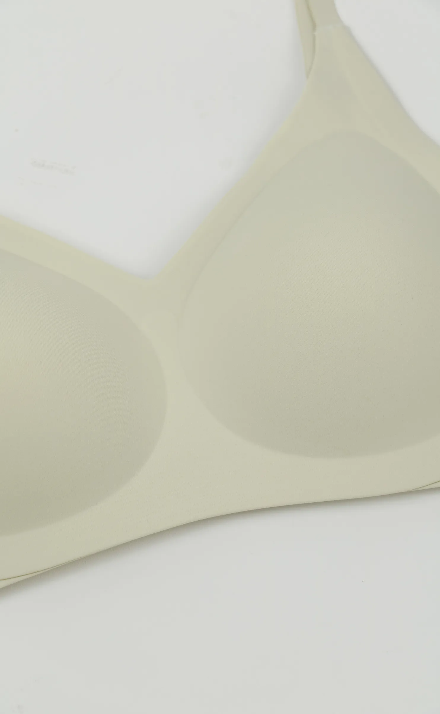 Basis-U • Shaping Seamless Bra