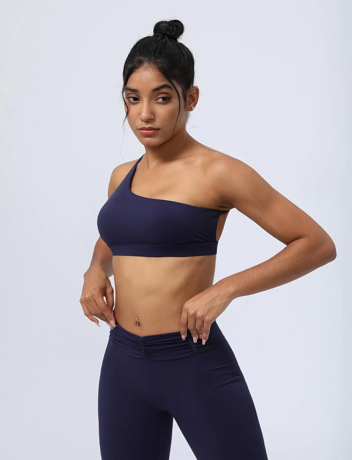 FEOYA Women One Shoulder Sports Bra Workout One Spaghetti Strap Asymmetrical Backless Bra Fitness Training Gym Yoga Wear