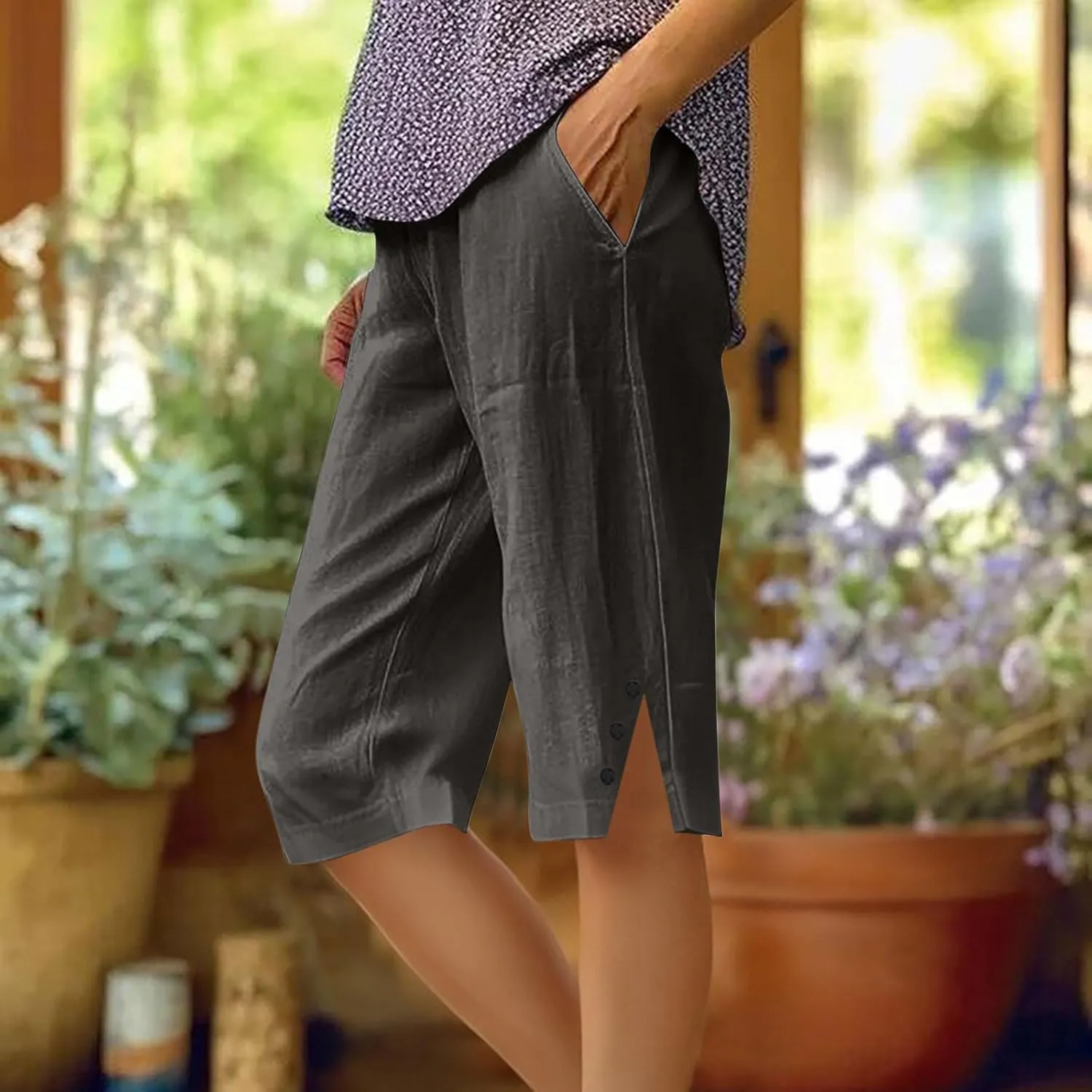 Linen Shorts for Women Knee Length Bermuda Short Loose Fit Elastic Waist Casual Summer Capri Pants with Pockets