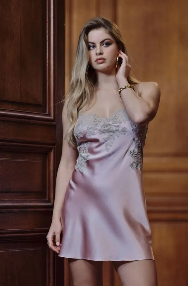 Marjolaine 'Vita' Rose Quartz & Grey Silk Nightie