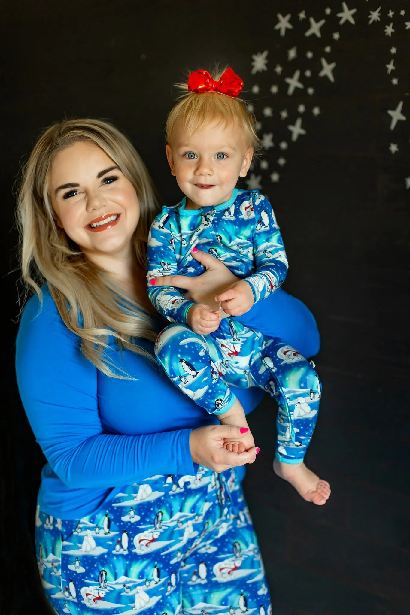 Northern Lights, Polar Bears & Penguins Women's Long Sleeve Pajama Set